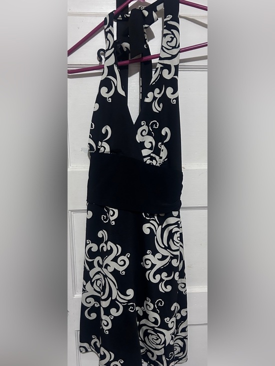 White House Black Market Dresses & Skirts - White House Black Market Black and Cream One-Shoulder Patterned Dress